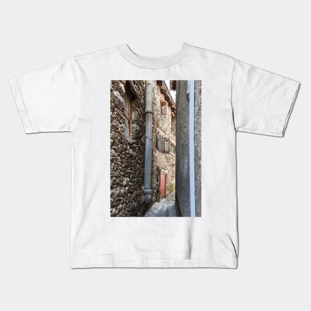 Encamp Old Town Kids T-Shirt by ansaharju